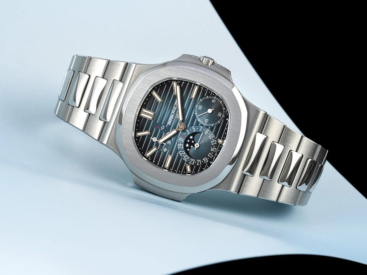 Patek Philippe Nautilus 5712/1A-001 Full Set