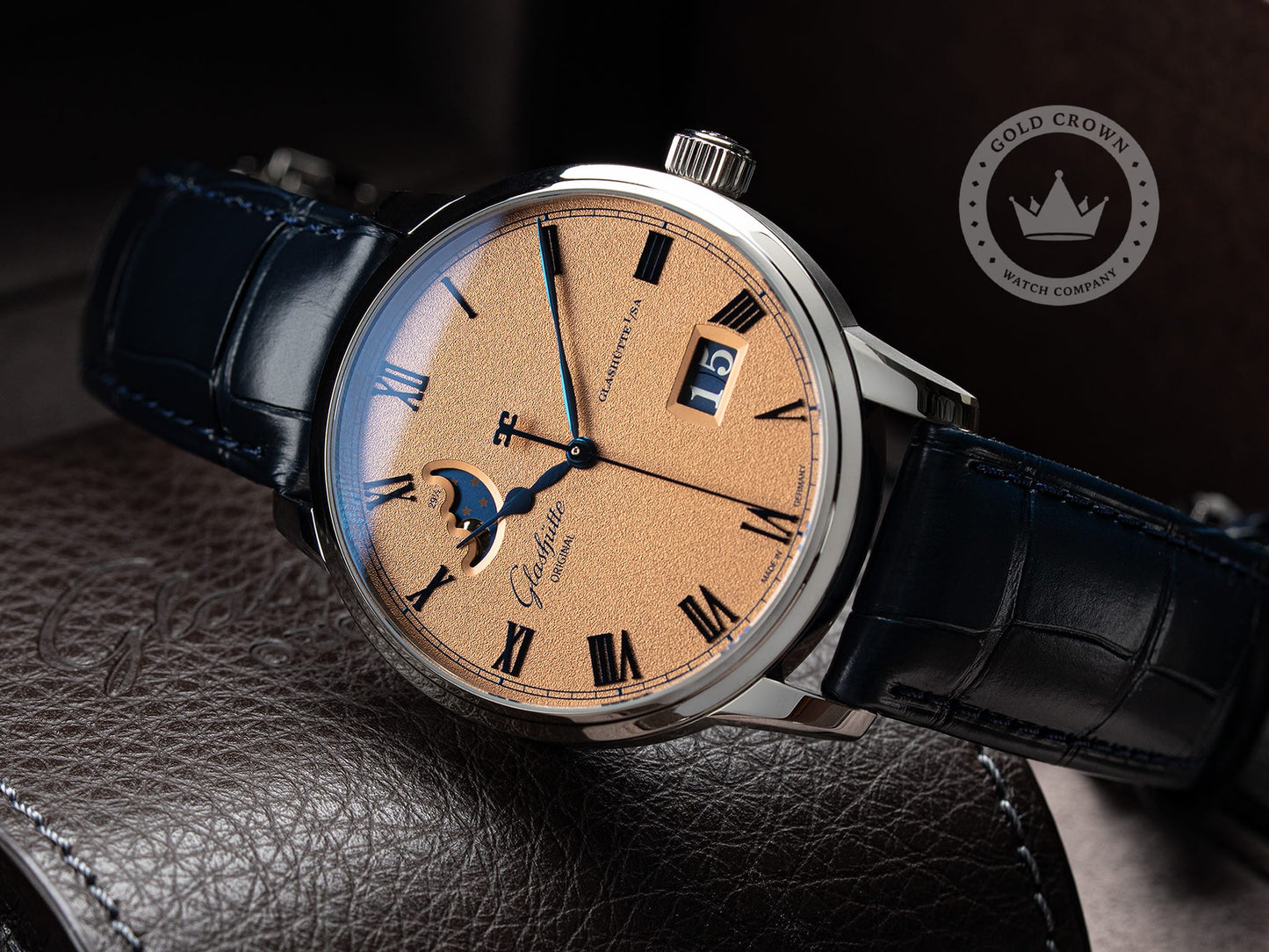 glashutte-1-36-24-04-02-61-sku-000538-marketing-9.jpg