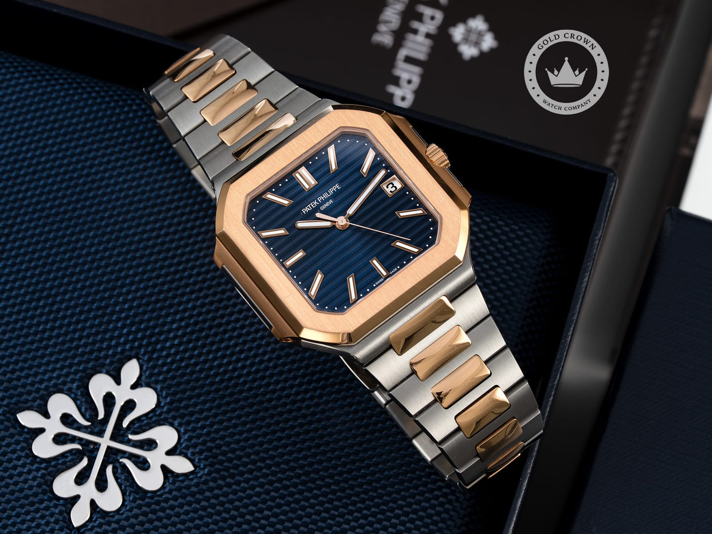 patek-philippe-5821-1ar-001-sku-000966-marketing-9.jpg