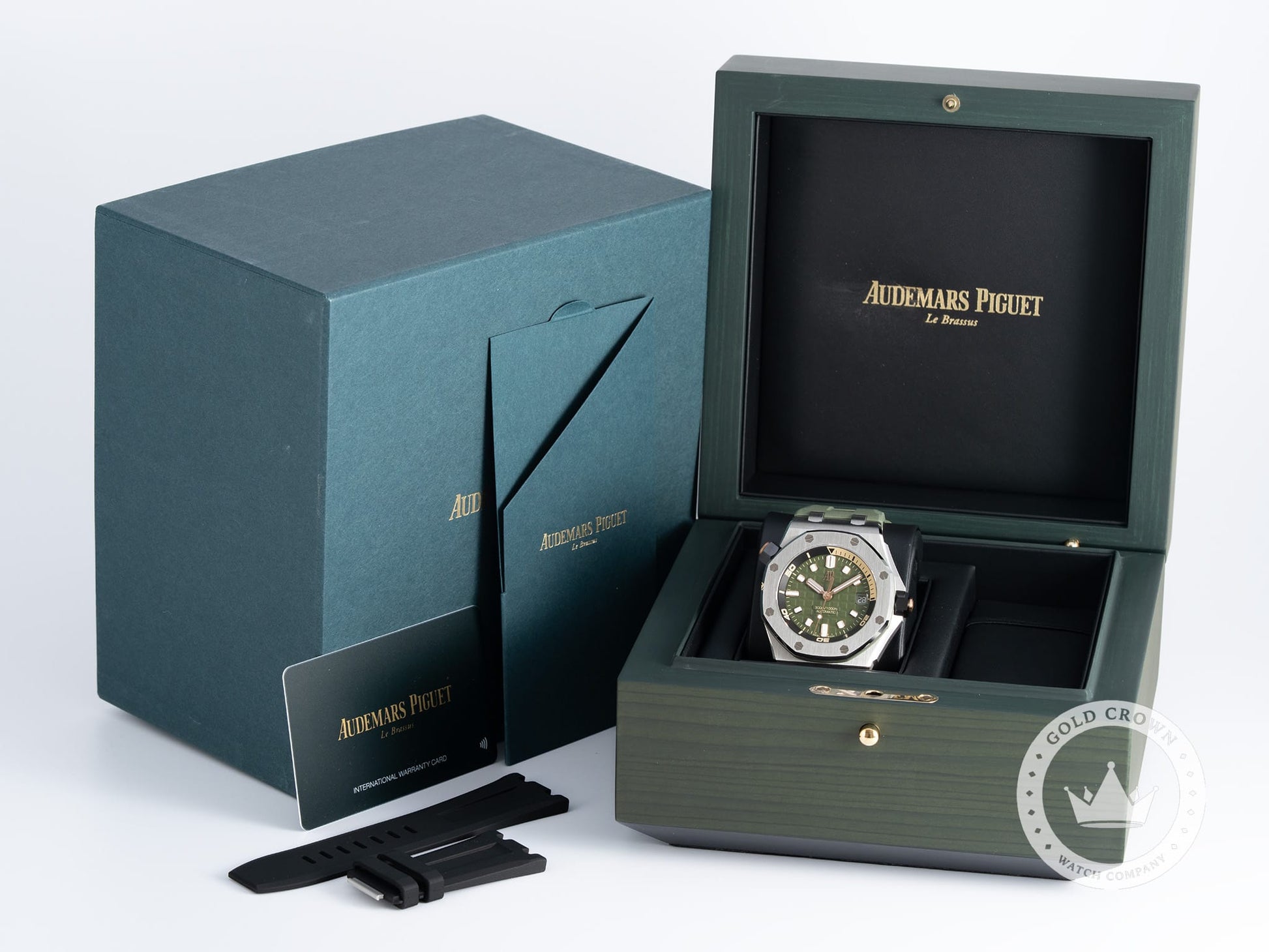 audemars-piguet-15720STOA052CA01-sku-000692-6.jpg