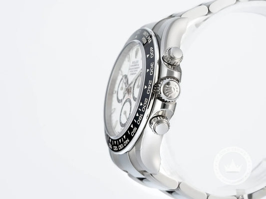 Unworn Rolex Cosmograph Daytona 126500LN Full Set