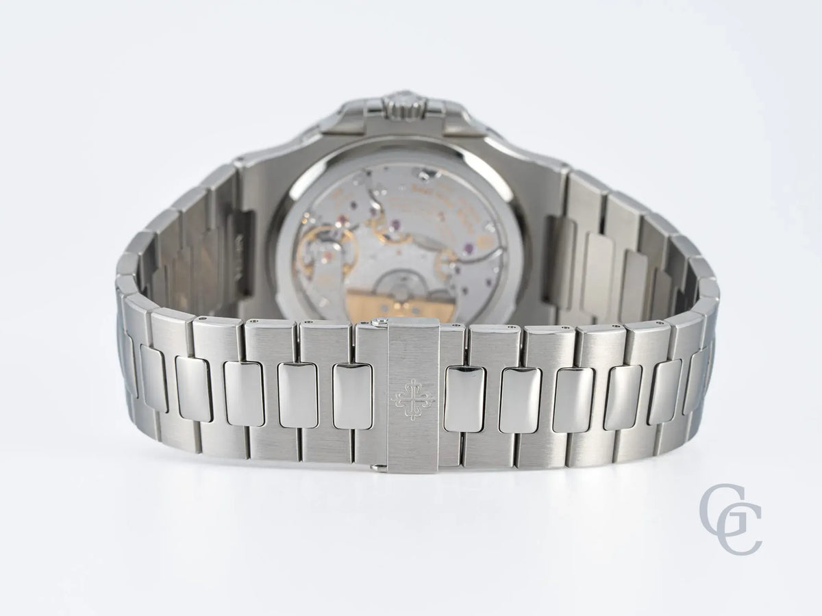 Patek Philippe Nautilus 5712/1A-001 Full Set