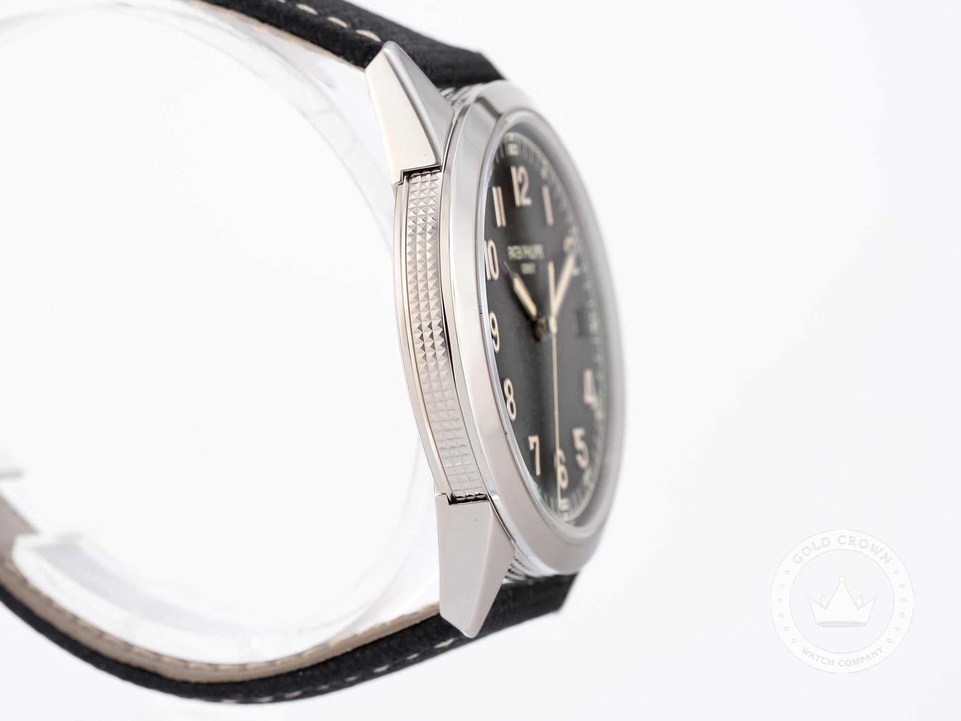 patek-philippe-5226g-001-sku-000488-3.jpg