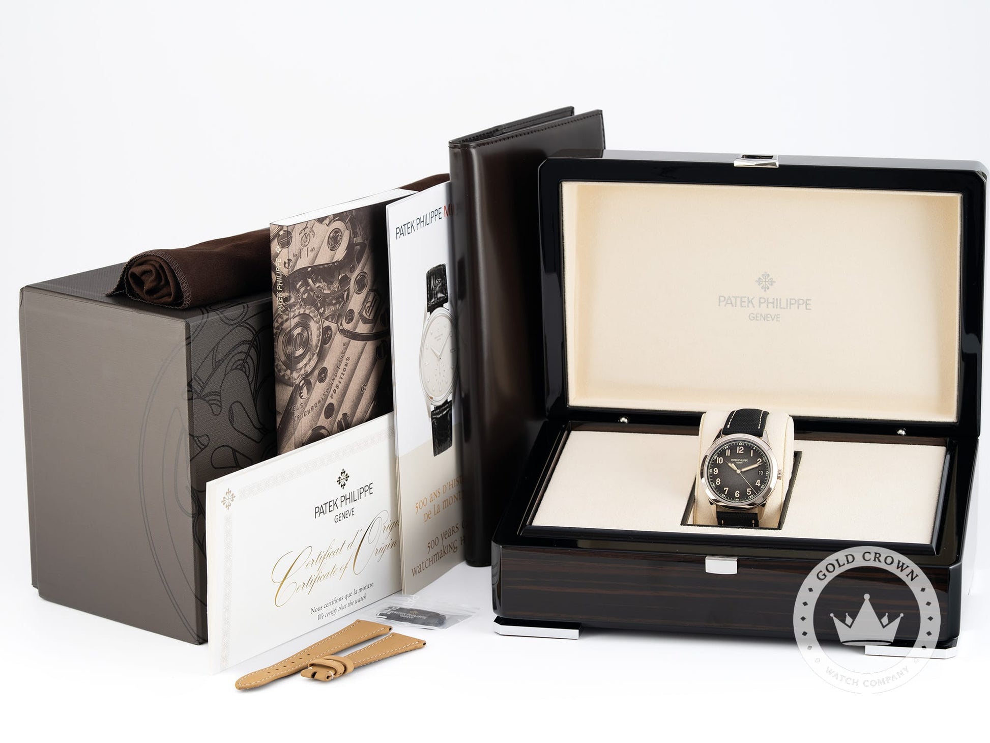 patek-philippe-5226g-001-sku-000488-6.jpg