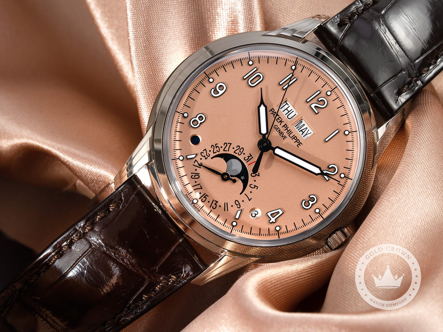 patek-philippe-5320G-011-sku-000939-marketing-9.jpg