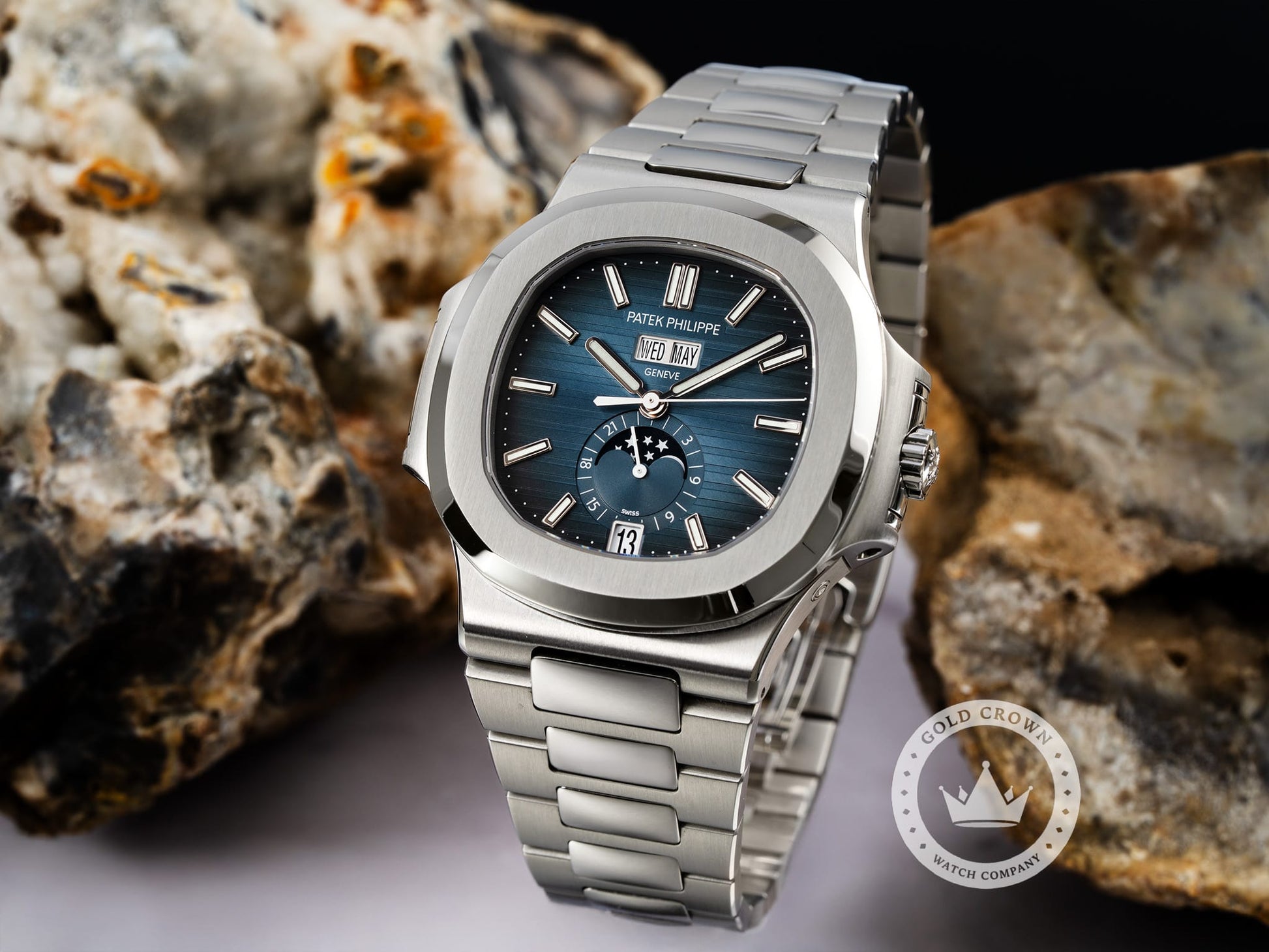 patek-philippe-5726-1A-014-sku-000928-marketing-9.jpg