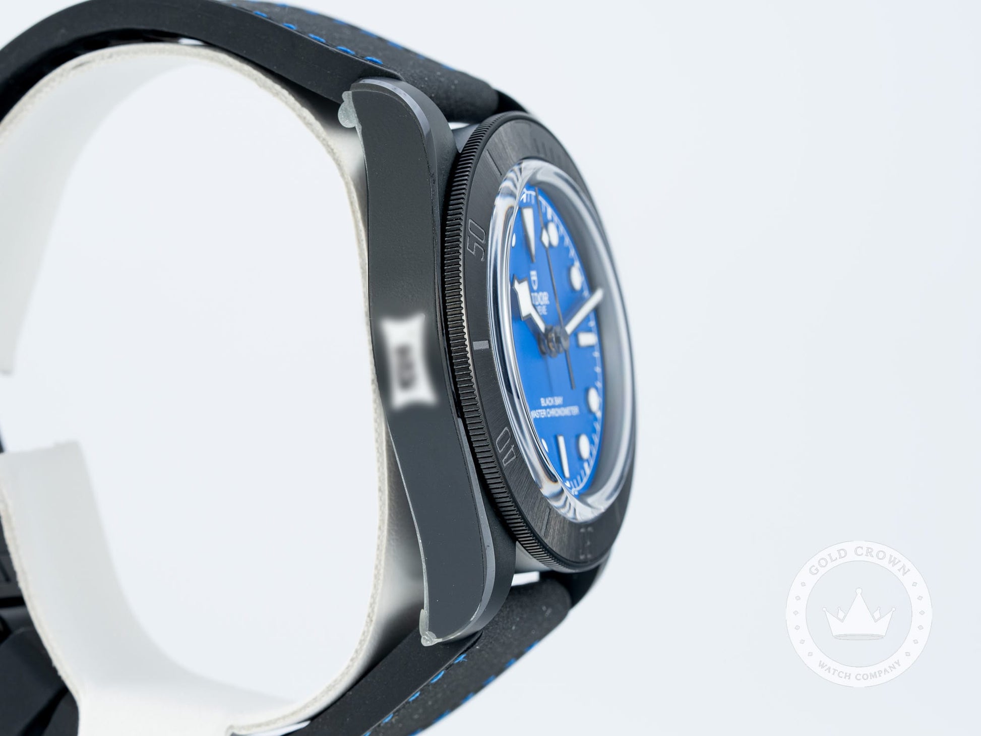 tudor-m79210cnu-sku-000643-3.jpg