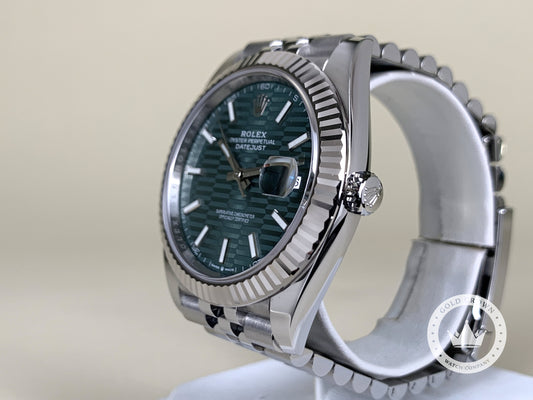 Rolex  Datejust  126334 “Green Motif” Full Set