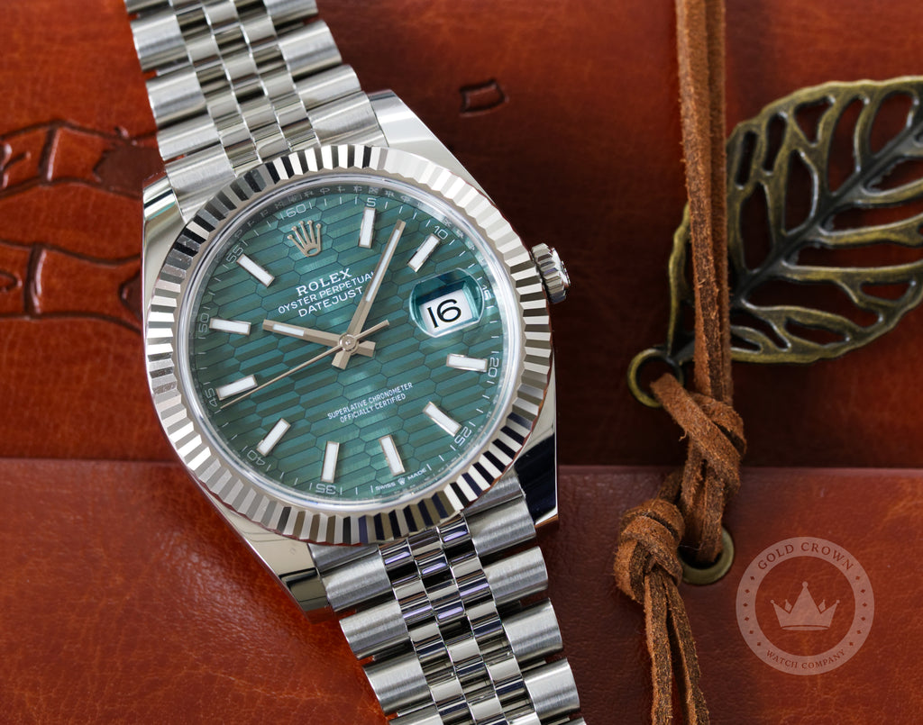 Rolex  Datejust  126334 “Green Motif” Full Set